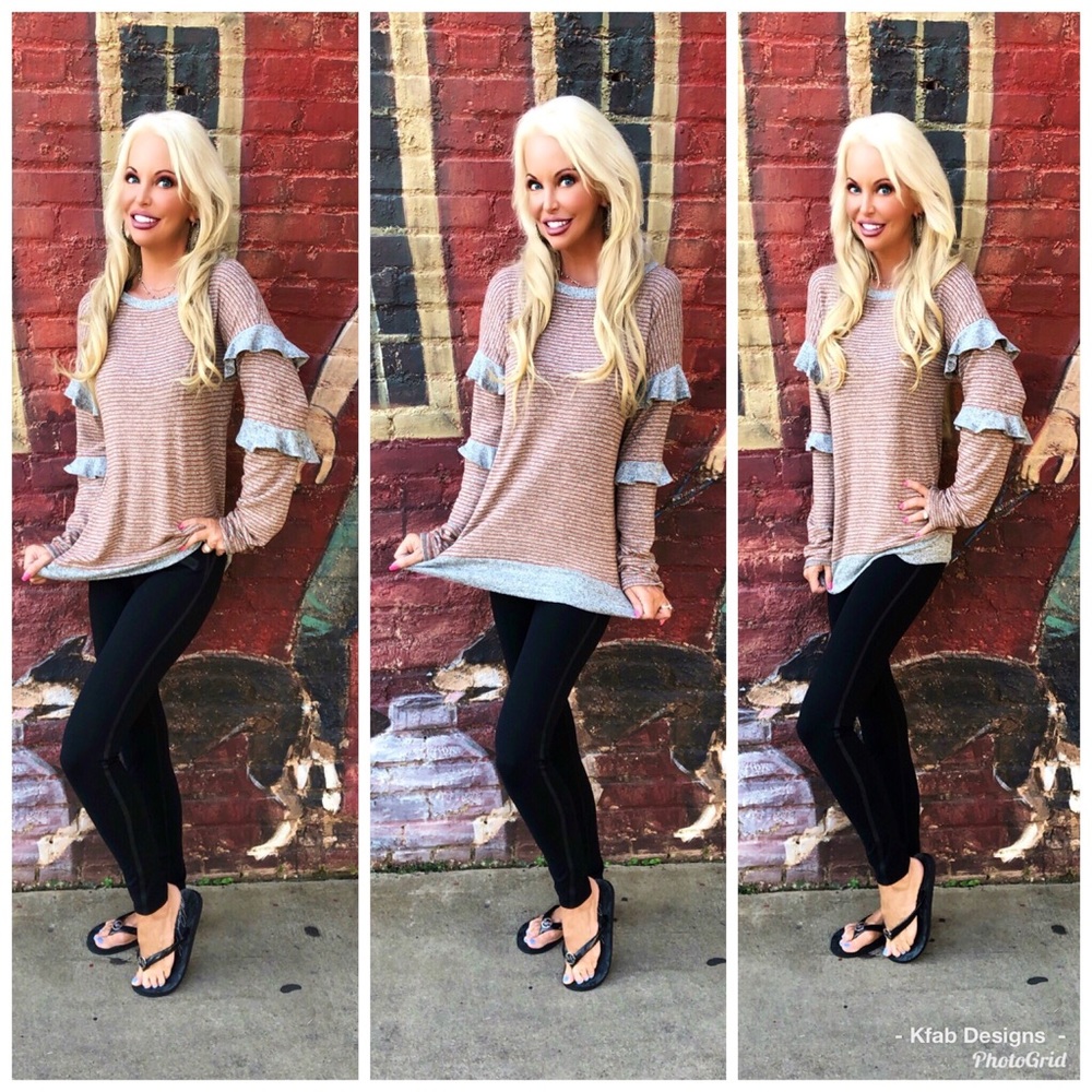 🛍Ruffled Striped Oversized Tunic Top! So Soft! - Picture 2 of 4